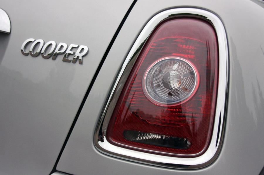  Mini Cooper 50 Camden Edition 2010 года  (фото 47 из 53)